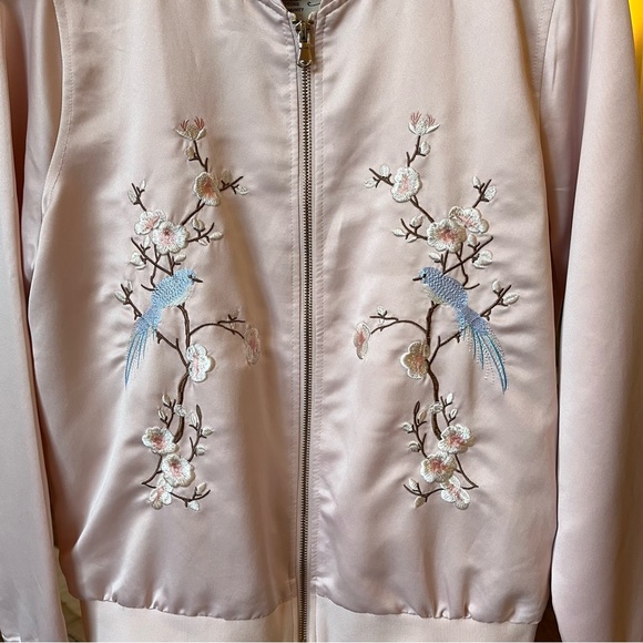 Pale Pink Embroidered Bomber Jacket Birds Flowers - Picture 4 of 8